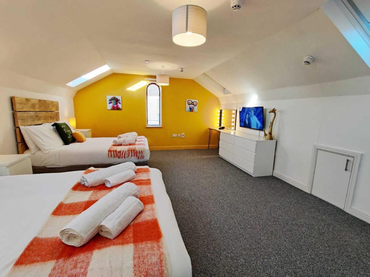 2 Ensuites, Garden, Smart Tv'S In All Rooms! Swansea Exterior photo