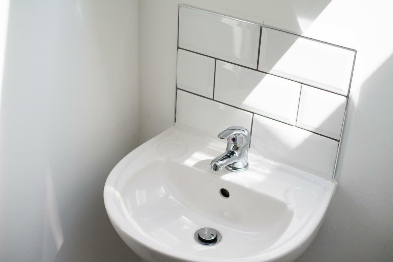 2 Ensuites, Garden, Smart Tv'S In All Rooms! Swansea Exterior photo