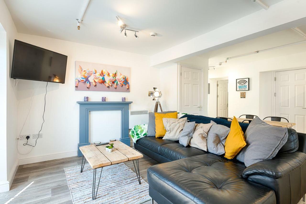 2 Ensuites, Garden, Smart Tv'S In All Rooms! Swansea Exterior photo